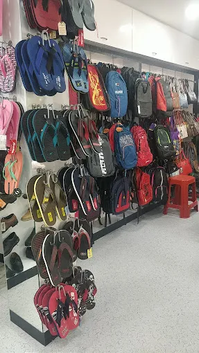 The Metro Shoes & Bags